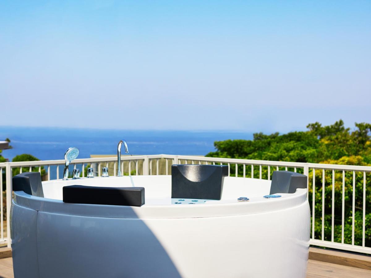 Villa Sajima Funny House Yokosuka Exterior foto