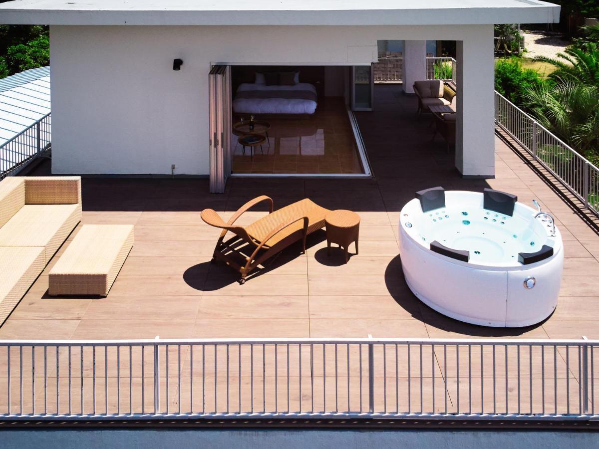 Villa Sajima Funny House Yokosuka Exterior foto