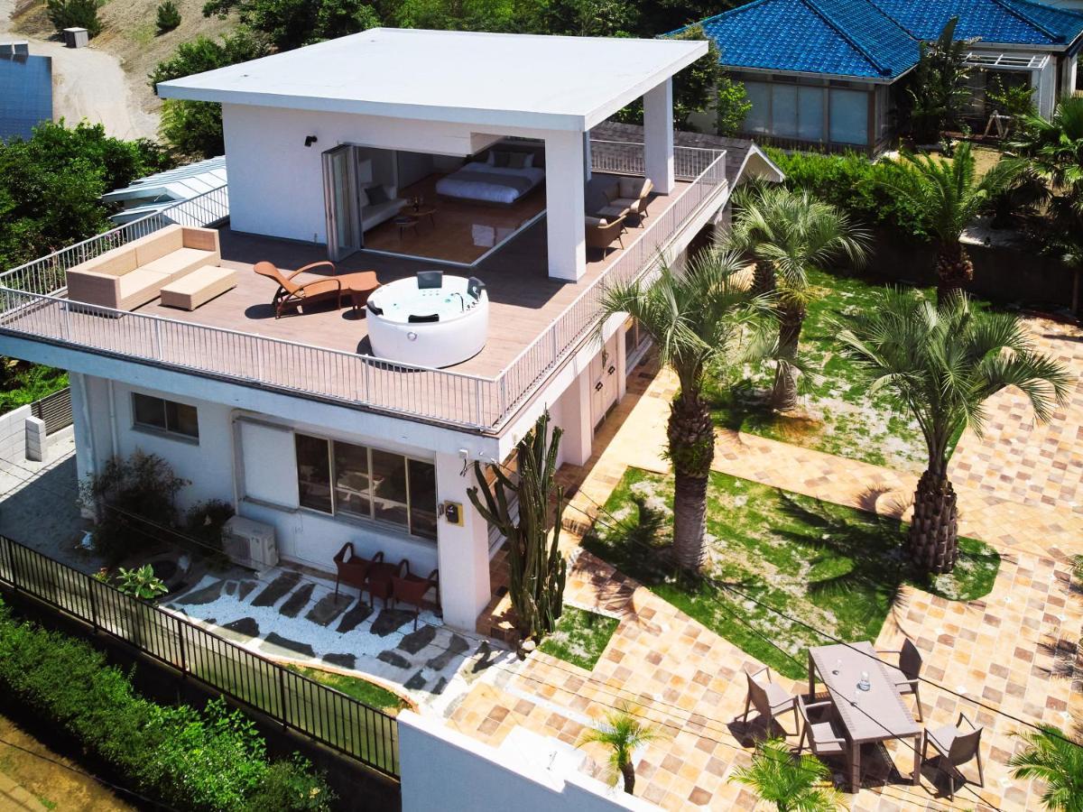 Villa Sajima Funny House Yokosuka Exterior foto
